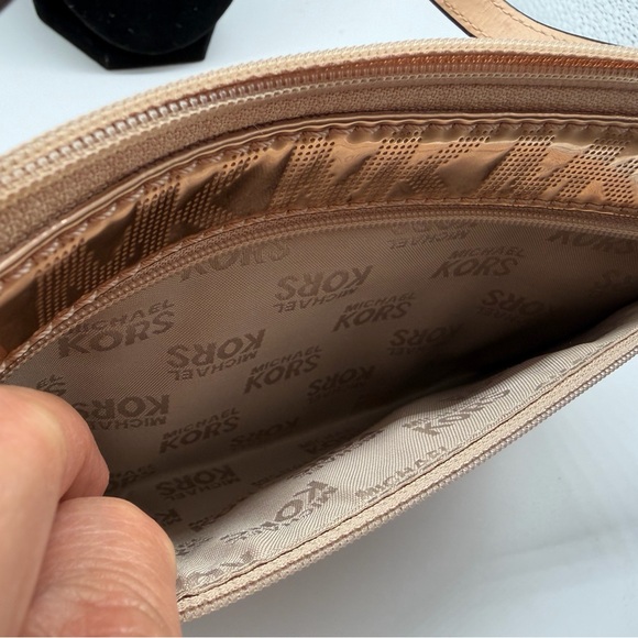 Michael Kors Jet Set Rose Gold Metallic Wristlet - Picture 11 of 14